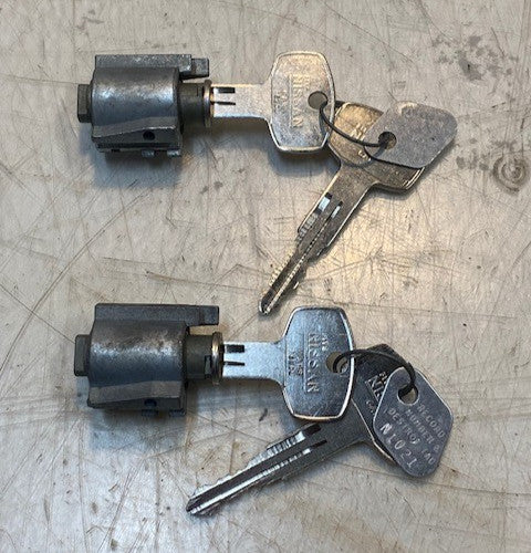 2 Quantity of Nissan Ignition Lock Cylinder w/ Keys A62DU (2 Quantity)