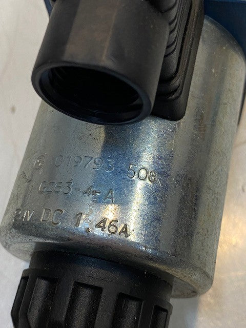 Mannesmann Rexroth Directional Valve 4WE10J32/CG24N9Z45 | 71-RR00512279