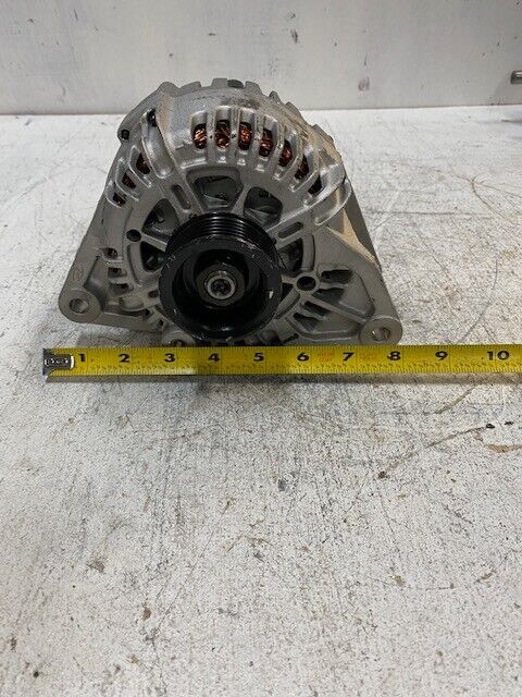 Valeo 37300-39435R Remanufactured Alternator