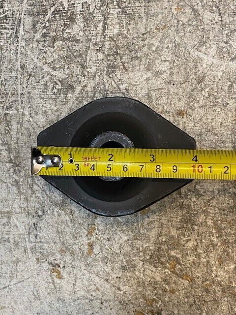 2 Qty of Total Source 4011228 Rubber Mounts 4" Long 3" Wide 16mm Bore (2 Qty)