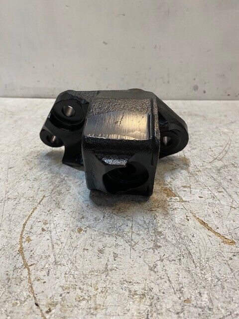 Engine Bracket Rear Left for DAF Truck Lorry Coach Bus Part 1670902 | 40819