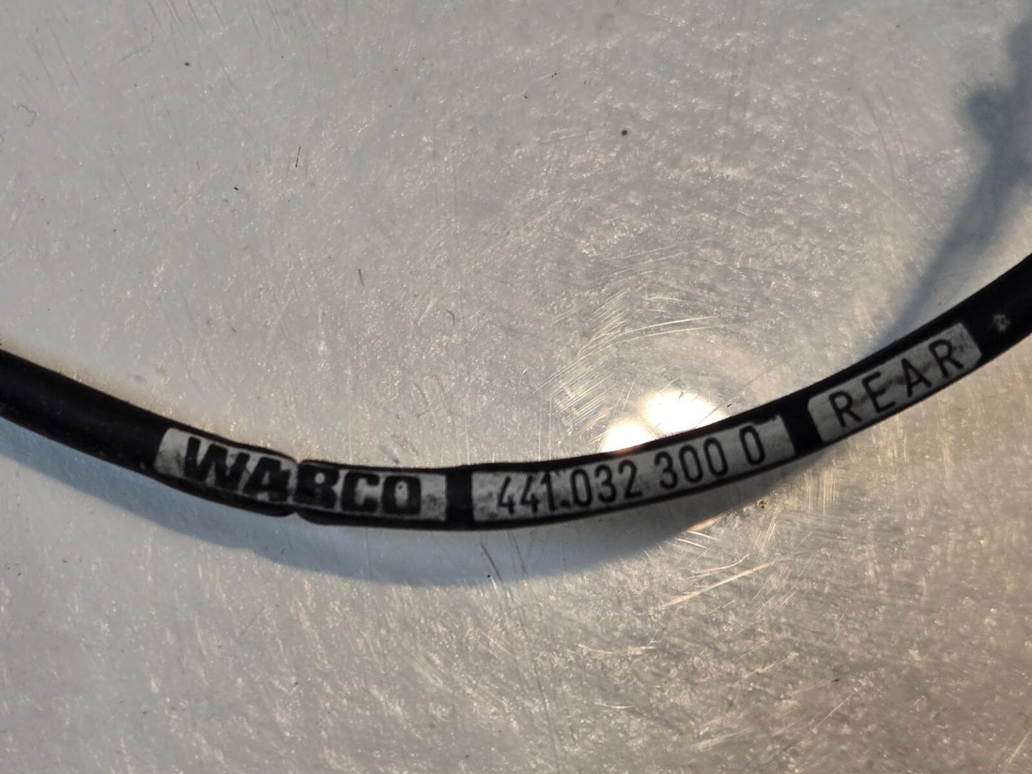 Wheel Hub and ABS Sensor 6F09KK 6960 | Wabco 441.0323000 | 5x120mm Bolt Pattern