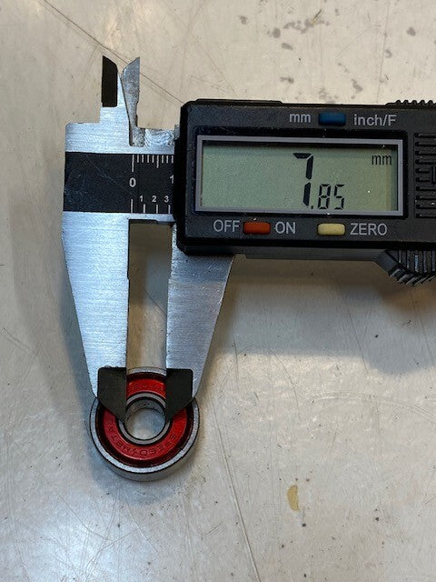 60 Quantity of Speed Metal Skateboard Bearings 22x8x7mm Red (60 Quantity)