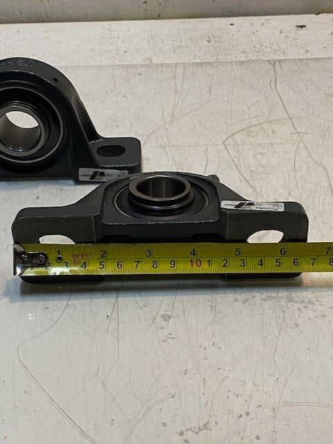 2 Quantity of Peer LP206 Flange Bearings w/ Insert Bearings HC206-18 (2 Qty)
