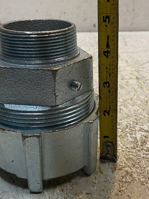 Thomas & Betts Cable Cord Connector 2" Jacketed Armor Cable 2-1/4" Grommet