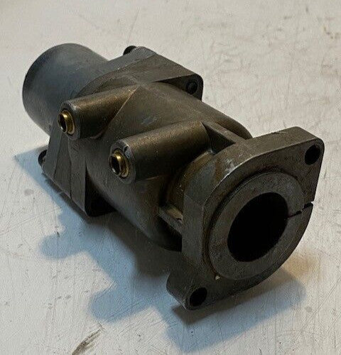 Hydraulic Pump Valve Air Actuator 6" L 2-3/4" W 2-1/4" H 27mm Bore