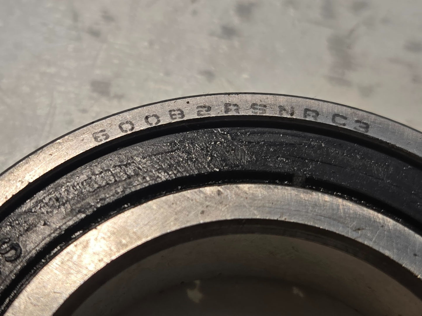 SST Snap Ring Ball Bearing 60082RSNRC3 | 68 mm OD x 40 mm Bore x 15 mm Wide