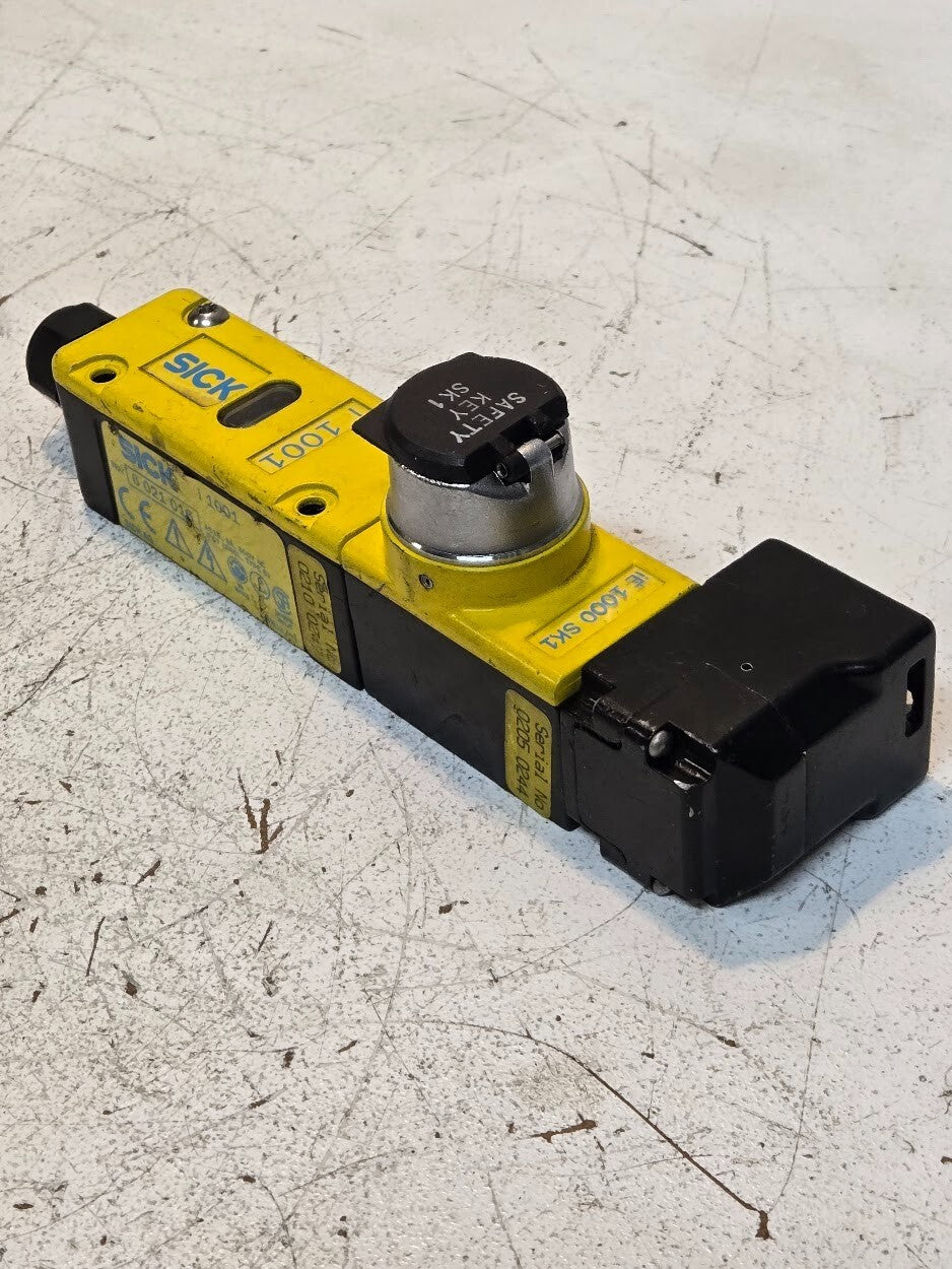 SICK i 1001 6021016 Safety Switch with iE 1000 SK1 Safety Key | 0210 0247