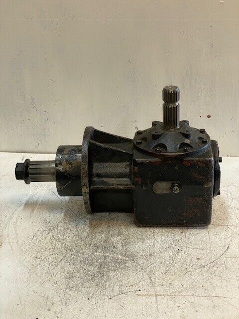 Gearbox 60mm 4-7/8" Shaft 14 Spline, 44mm 4-1/8" Shaft 20 Spline, 6 Bolts