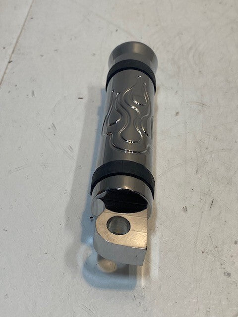 1 Motorcycle Flame Style Foot Peg 5-5/8" Long 28mm Diameter 9mm Hole