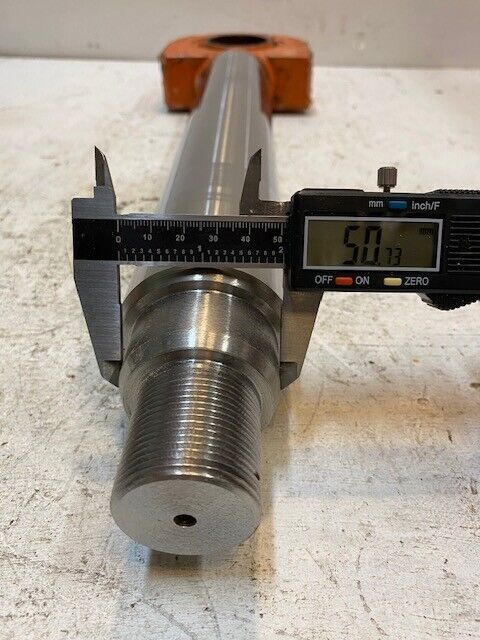 Heavy Equipment Hydraulic Cylinder Tilt Rod 24" Long 63mm Bore 63mm Shaft Dia.