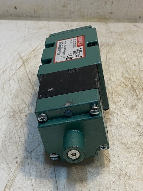 Numatics 554SA400K046T30 Single Direct 2 Position 4-Way Solenoid Valve