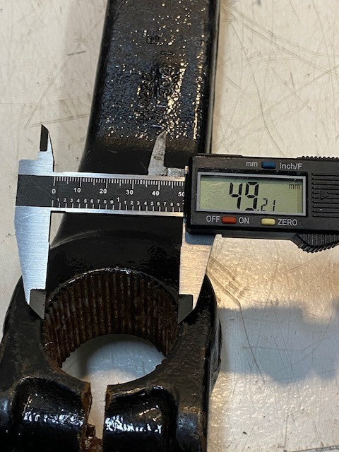 Pitman Arm 448226 | AM332 | MAM332 | 14-1/2" Long 3" Wide 30mm Hole 49mm Bore