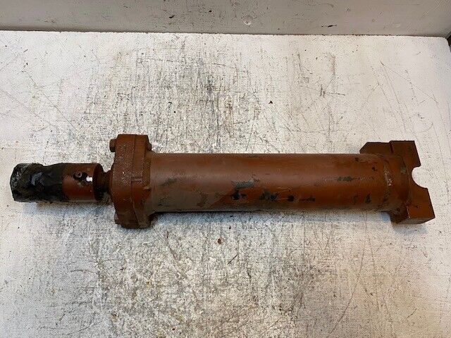 Hydraulic Cylinder 300499 24" Long 5" Wide 46mm Bore