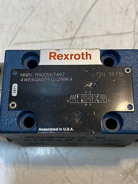 Rexroth R900567497 Hydraulic Double Solenoid Directional Valve 808825