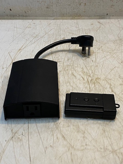 Intertek Single Outlet Remote Control Switch for Christmas Tree Model ST-2326
