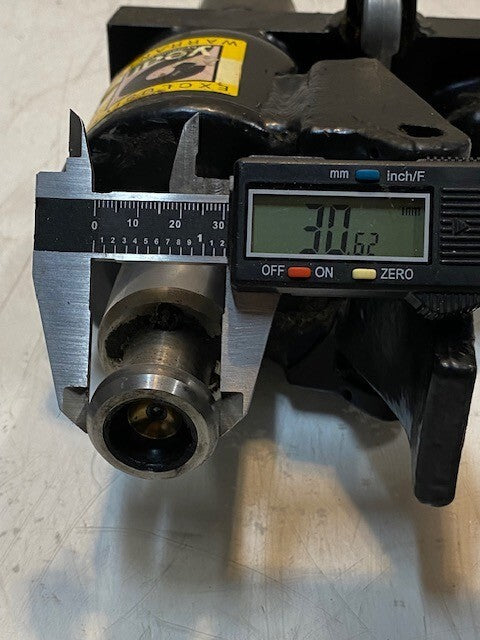 Hydraulic Cylinder Pump Part 0602 | 15" L 6-1/2" H 4-1/4" W 25mm Bore 51mm Shaft