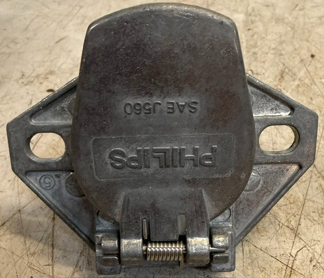 2Qty Philips Industries 15-720 7-Way Trailer Socket For Commercial Semi Trailers