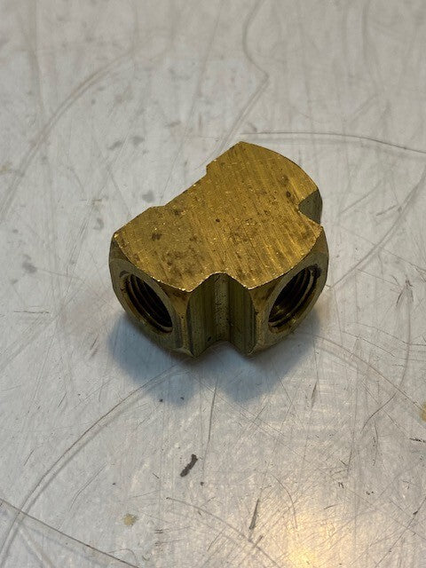 55 Quantity of 90 Degree Brass Female Pipe Elbow Tee Fittings (55 Quantity)