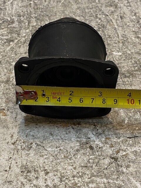 Axle Rubber Subframe Mounting 04980-620 33mm Bore 4" x 3-1/2" x 3"