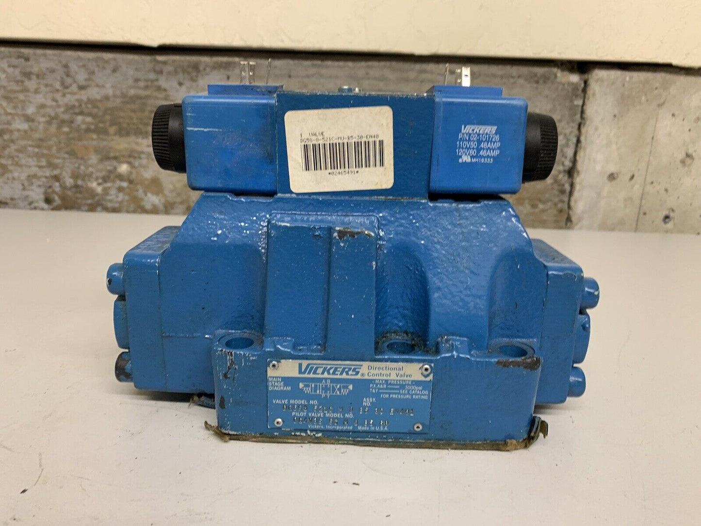 DG4V-3S-6C-M-U-B5-60 Eaton Vickers Hydraulic Valve DG5S-8-521C-M-U-B5-30-EN401