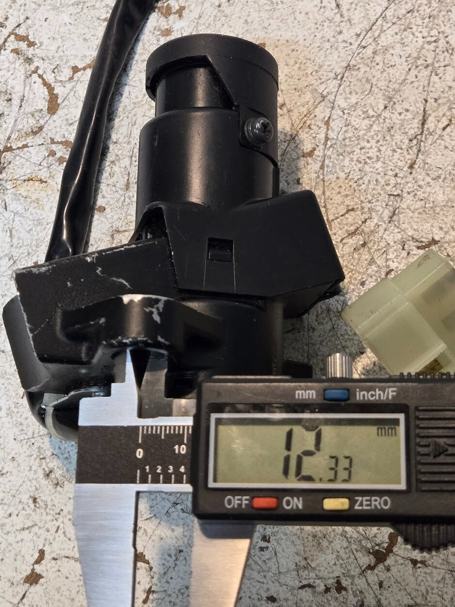 Ignition Switch KM-8 237270 | G67HH