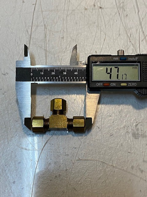 10 Qty of Anderson Fittings 64A-44 | 1/4" 64A Tube Tees 47mm L 27mm W (10 Qty)