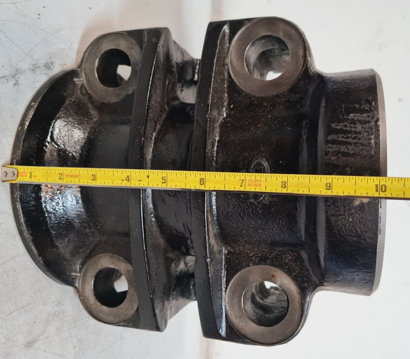 Mack Rear Trunnion for Commercial Truck 4"x4" | 39QK54 | 4FC4