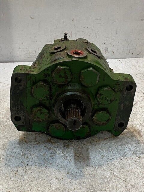 John Deere Hydraulic Pump R32442R, R324, 41R