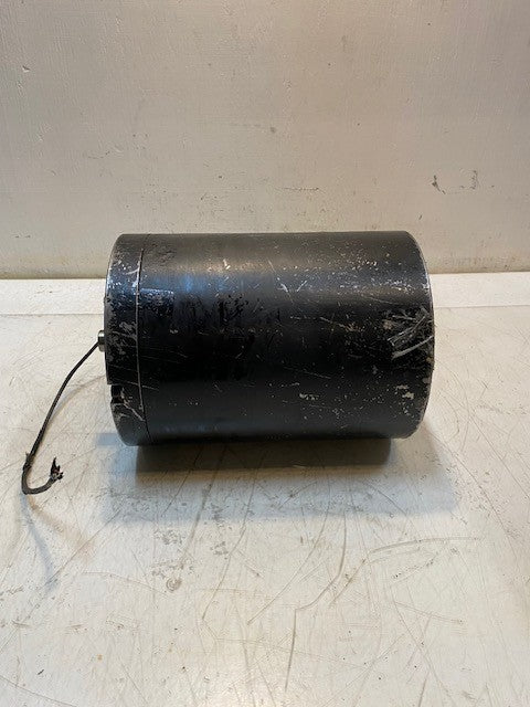 Advanced DC Motors Model ACX-1057 | 31 VAC Volts 77 Amps 156.4 Hz 4637 RPM