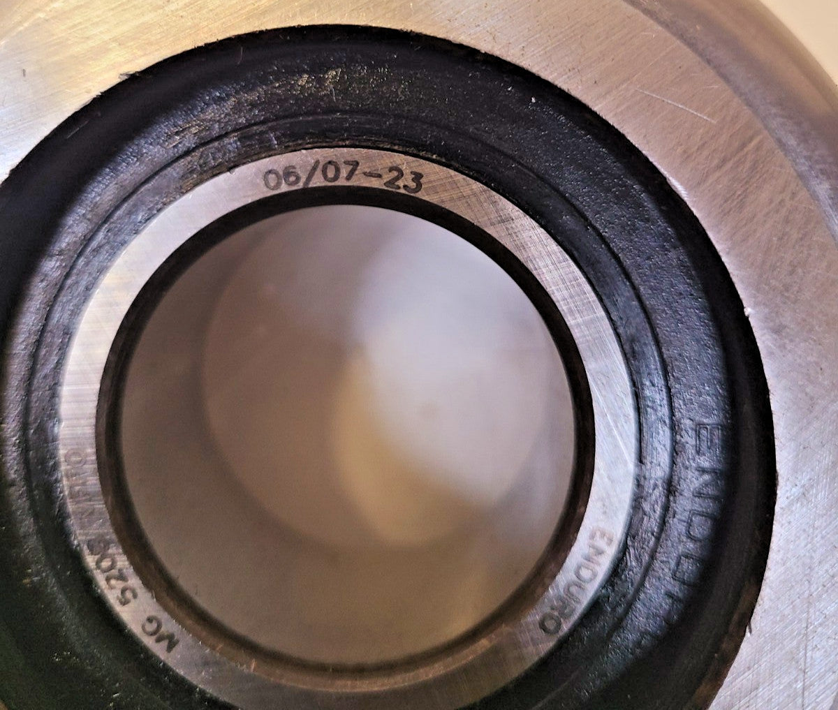 ENDURO Mast Guide Forklift Bearing MG 5208 VFFQ | 06/07-23