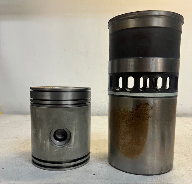Detroit Diesel Series 71 Piston Kit Heavy Duty 6631, 5144972, 5148505