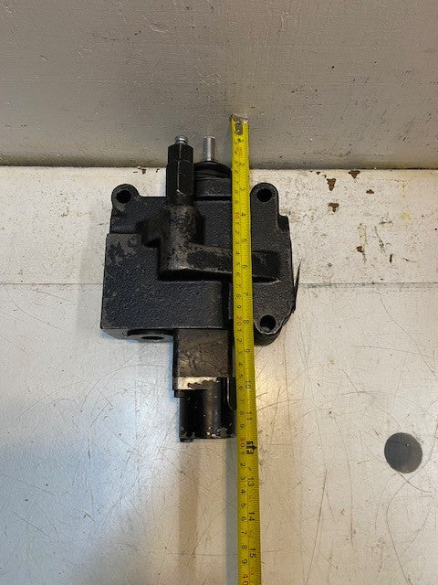 The Heil Co. Hydraulic Pump Control Pressure Valve 0316131 | 5024800 WF1 9D06