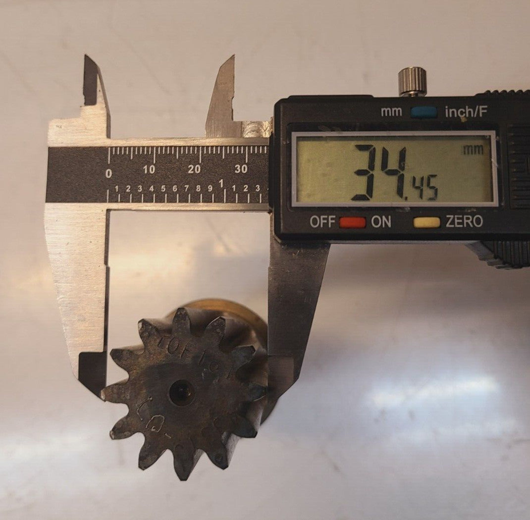 Gear Shaft QA70 | 43370 | 810F181
