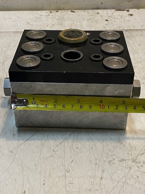 Staubli SPH 08 Hydraulic Manifold Block 5-1/4" Long 4-1/4" Wide 3" Tall