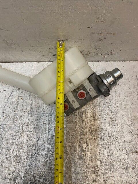 Bosch Brake Master Cylinder 202571 | 32746L2 | 0233-A0096 | 20mm Bore 9mm Holes