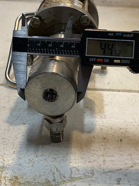 Checkpoint Pneumatic Chemical Injection Pump 13mm Thread 10-1/2" Long 44mm Shaft