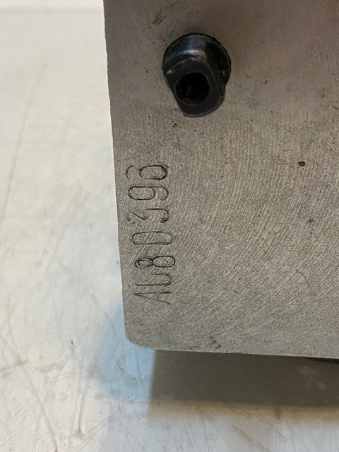 Right Angle Gearbox A080396 | 9" L 6-3/4" W 6-1/2" H 18mm Shaft 15mm Shaft