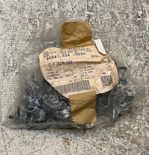 60 Quantity of Drain Hose Clips 90661-S2A-0030 (60 Quantity)