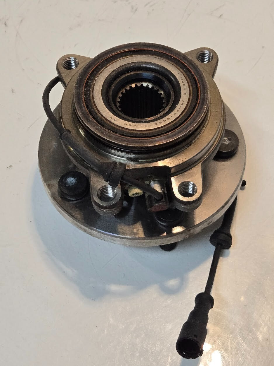 Wheel Hub and ABS Sensor 6F09KK 6960 | Wabco 441.0323000 | 5x120mm Bolt Pattern