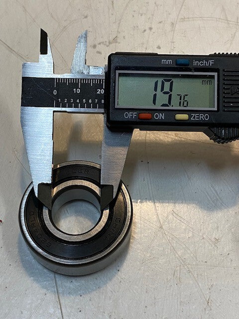 24 Quantity of PEER 6204RLD Bearings 47mm OD 20mm Bore 14mm Thick (24 Quantity)