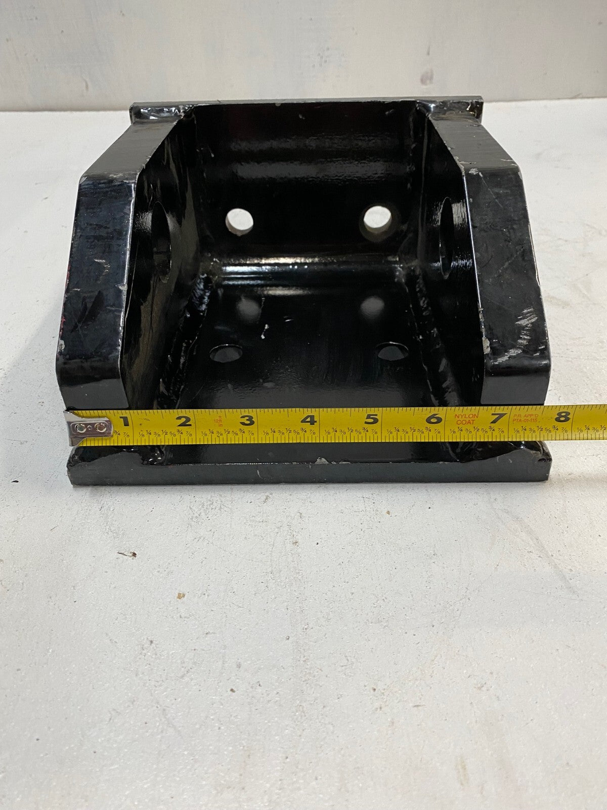 15-13420 Upper Tilt Cyl Mntng Brckt 66B11