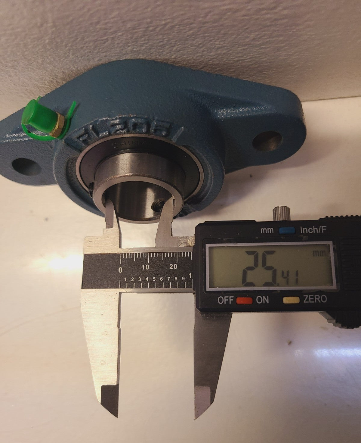 RB Tech 2-Bolt Flange Bearing UCFL205-16-SP | UC205-16 | FL205