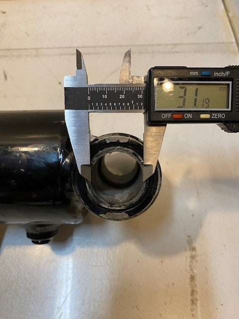 JerrDan 3320000113 Hydraulic Bed Tilt Cylinder 31-1/4" Long 31mm Bore