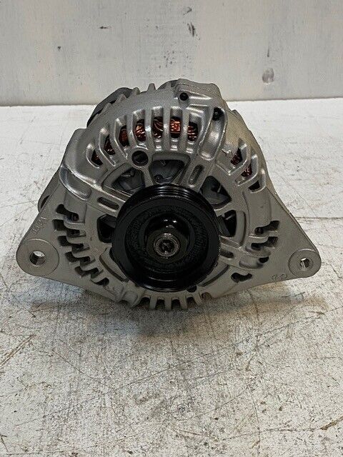 Valeo Alternator 37300-38400 | A0002655009 | 13.5V | 110A - USED