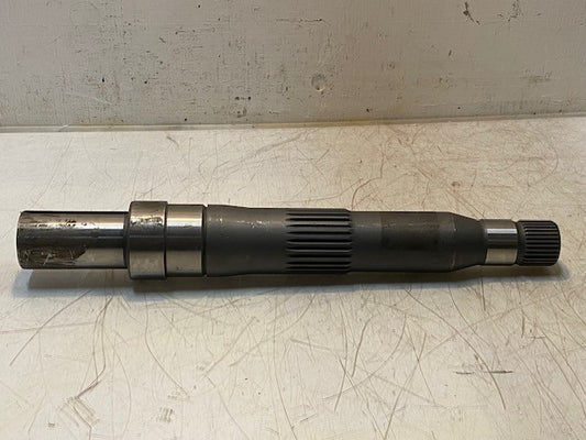 Hydrostatic Pump Shaft 32-Spline 18-1/2" Long 42mm End 70mm OD 51mm End