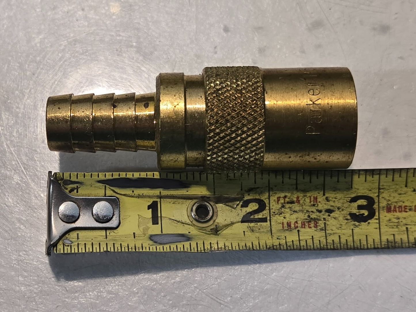 8 Quantity of Parker P300 Series 3/8" Quick Couplings 3/8" Hose Barb (8 Qty)