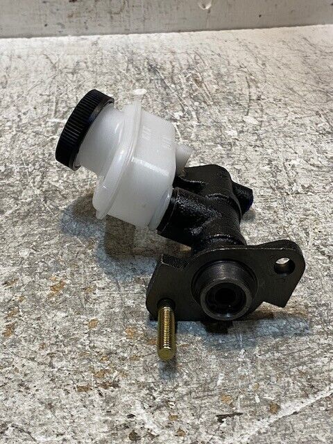 Duralast CM1449 Clutch Master Cylinder M-18