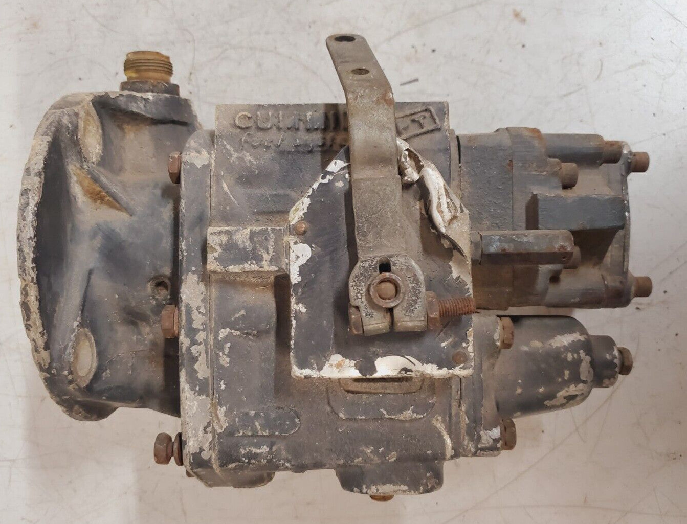 Cummins Fuel Injector Pump 217795 | RC4PM | 3028302 | 3004904 | 153338 Damaged