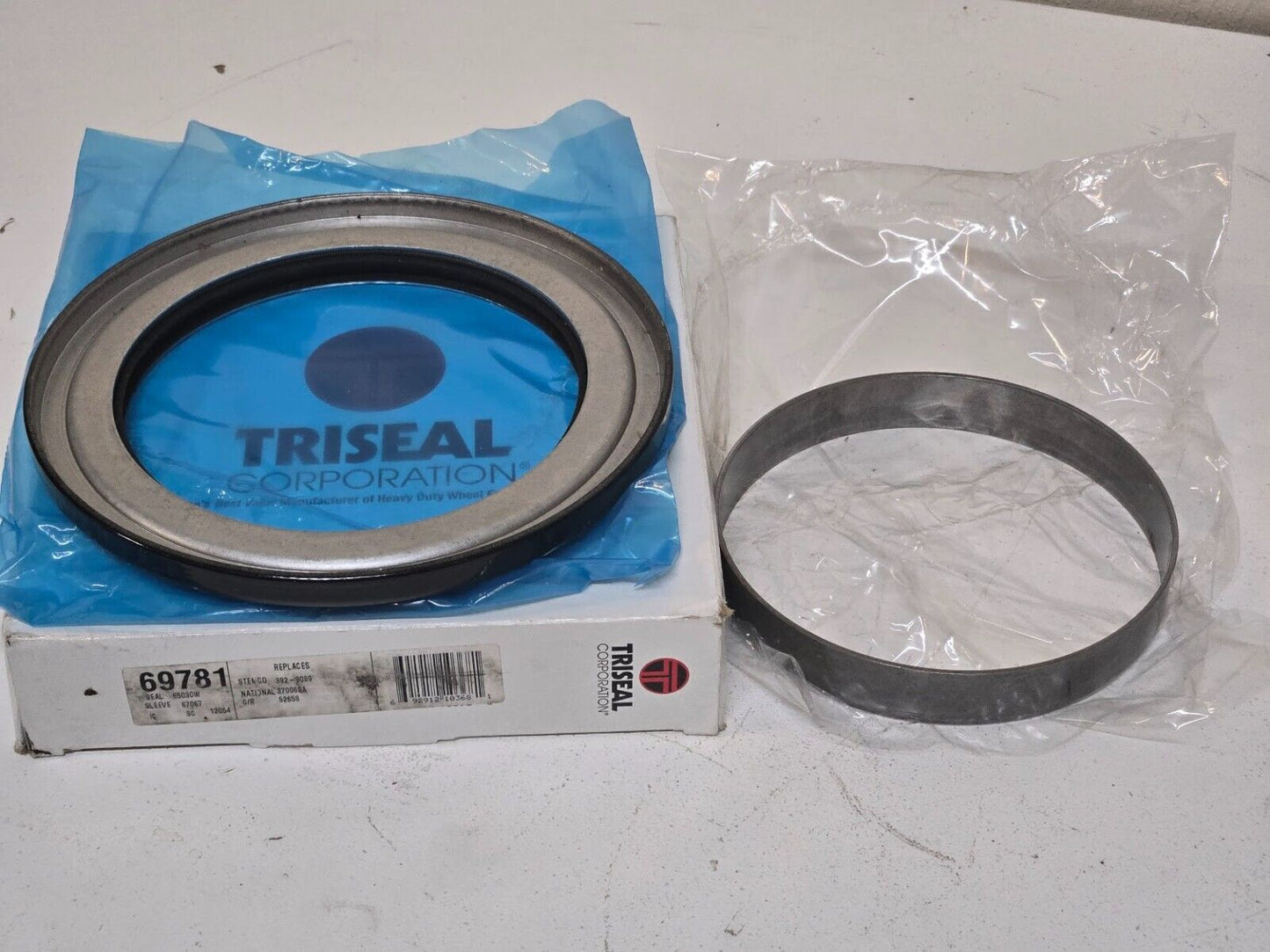 Triseal 69781 Seal and Sleeve 65030W | 67067 | Replaces Stemco National C/R